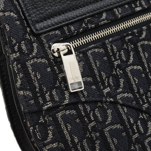 DIOR Black Shoulder Bag - Picture 4 of 9